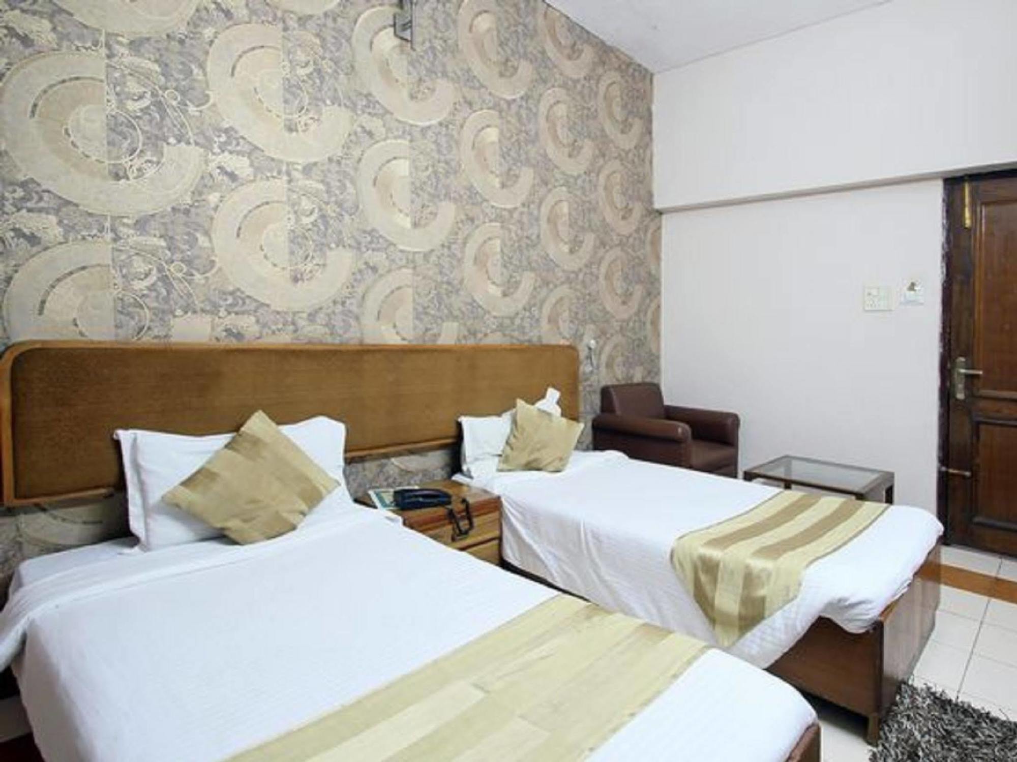 Hotel Executive Lucknow Exterior photo